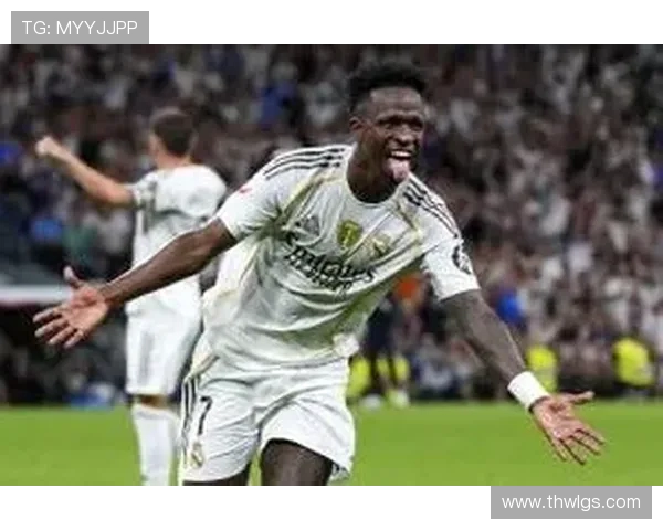 皇马上诉卢宁红牌:为护维尼修斯冲替补席,唯一重罚引争议 皇马上诉卢宁红牌:为护维尼修斯冲替补席,唯一重罚引争议